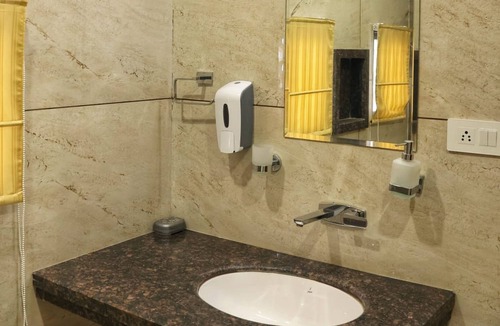 Vrindavan Hotel | Devraha Seva Ashram - Vrindavan