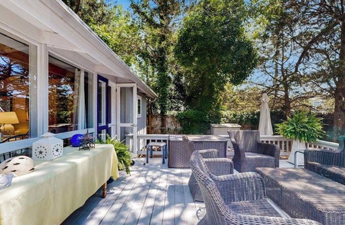Rehoboth by the Sea House | Dewey Beach cottage 1 block from the beach, dog friendly