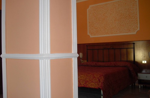 Pozzuoli Hotel | DH Hotel