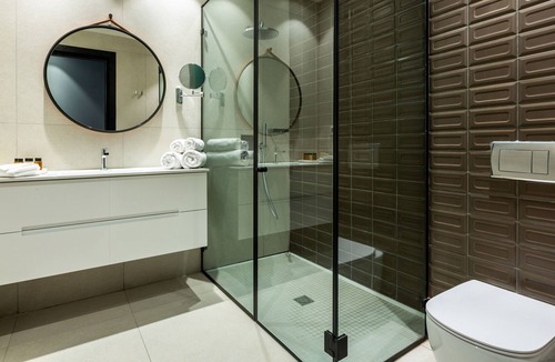Ma'ale Adumim Hotel | Dhotel