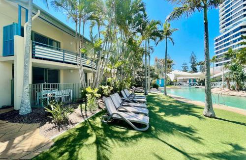 Mermaid Beach Apartment | Diamond Beach 85