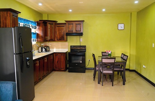 Mt. Pleasant Apartment | Diamond Cut Villa & Suites