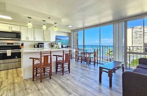Diamond Head - Kapahulu - St. Louis Apartment | Diamond Head 1 Bedroom Condo Queen Bed & Bunkbed