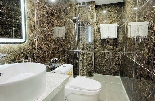 Long Bien Hotel | Diamond Hotel