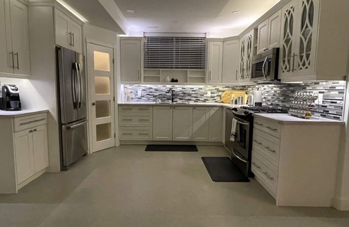 Black Diamond Apartment | Diamond In The Valley Suite, your gateway to adventure!