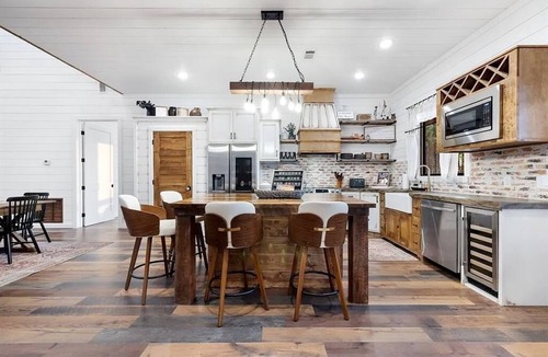 Pickens Cabin | Diamond Sunset Retreat w/Seasonal Pool, Hot Tub, Game Room & Outdoor Spaces!