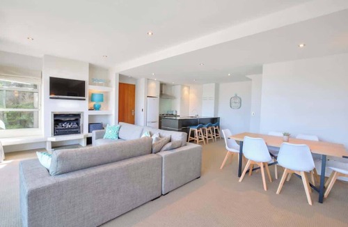 Queenstown City Centre Condo | Diamond Villa CBD Central Location Garage