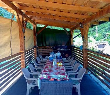 Dubova House | DiBosco House
