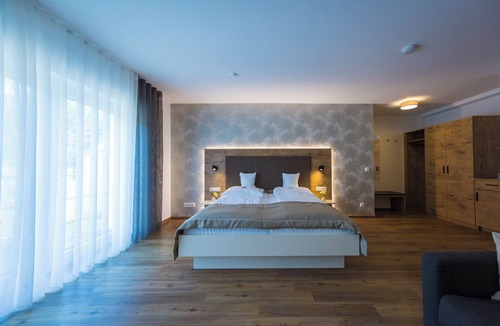 Forchtenberg Hotel | Die Krone am Fluss - Landhotel Sindringen