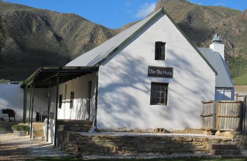 Ashton House | Die Ou Huis Accommodation