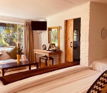 Hartbeespoort House | Die Ou Pastorie