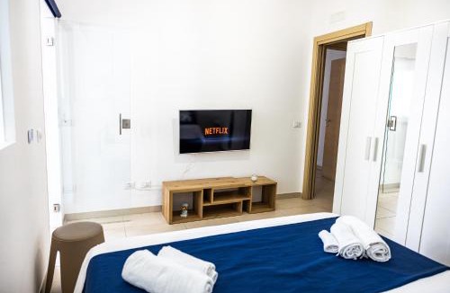 Scoglitti Apartment | DIECI E modern sea apartment