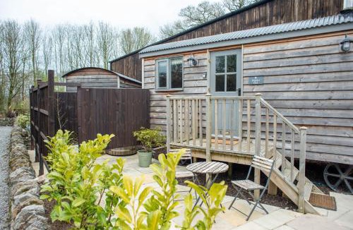 Foolow House | Digby's Hut