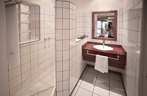 Francistown Hotel | Digger Inn