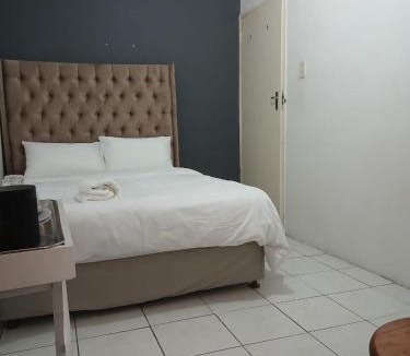 Kareeberg House | DigiStay