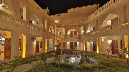 Ortahisar Hotel | Dilek Kaya Otel