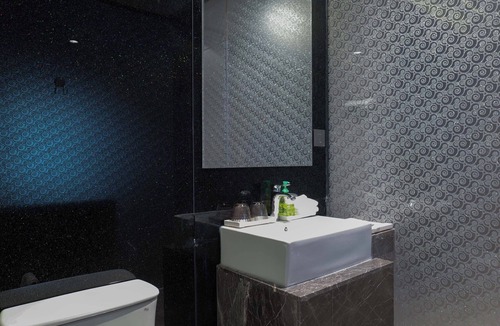 Guzhen Hotel | DILLI Home