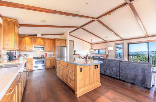 Dillon Beach House | Dillon Beach Retreat! Fun Game Room! Drop Anchor! HtTb~PupOK-Whale Watch