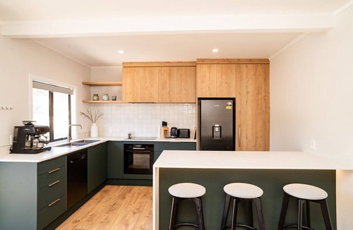 Waihi Beach House | Dillon Darling - fun family holiday home, close to village and beach, sleeps 11!