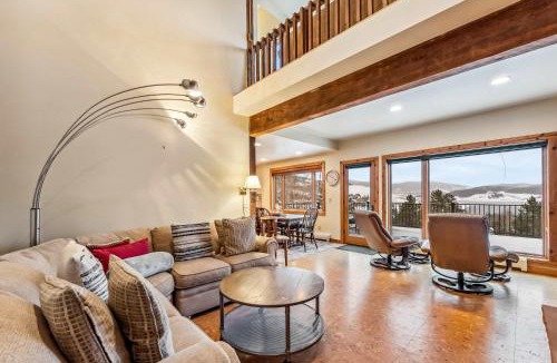 Dillon House | Dillon Retreat with Lake Views and Private Hot Tub