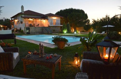 Larissos Villa | Dimeon Villa