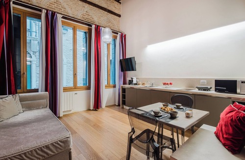 San Polo Hotel | DIMORA CAPULETI