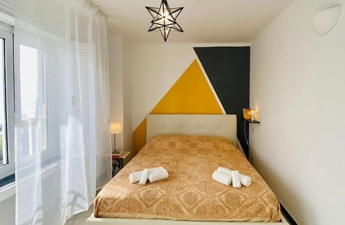 Sant'Ilario Apartment | Dimora Concept - Beautiful flat with terrace and sea view - Free parking