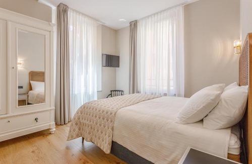 Old Town Apartment | Dimora d'Autore - Timeless Elegance in Modena