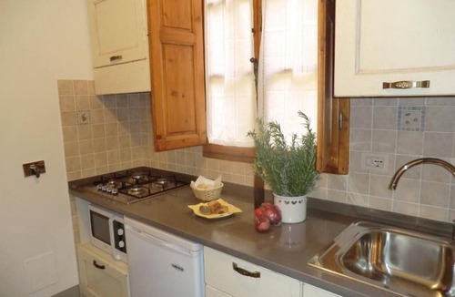 San Frediano Apartment | Dimora Pieri - Corsini Apartment, historic building in the old center with lift and terrace