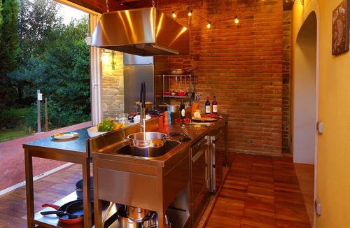 Palaia Villa | Dimora San Jacopo, Amazing villa with p/pool, outdoor Jacuzzi and children playground