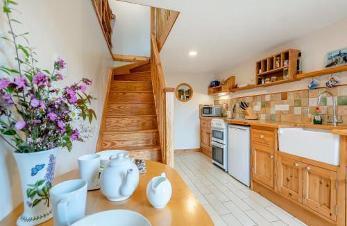 Clun House | Dingle Cottage