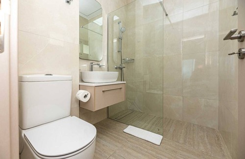 Larnaca Hotel | Dinglis Beach Hotel Apartments