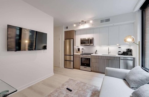 NoMa Hotel | Dining is at Your Door Step | Prime NoMa 1BR nr Target & Trader Joes