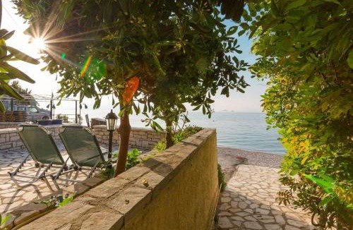 Katavolos Apartment | Dinos