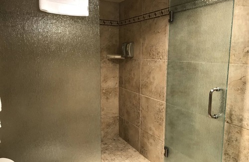 Vernal Hotel | Dinosaur Inn & Suites