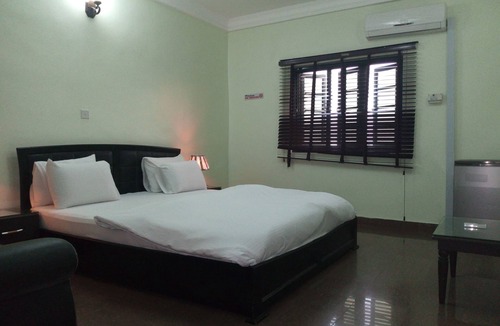 Festac Hotel | Dionzec Hotel & Suites