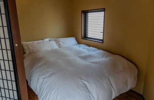 Ota Ski Chalet | Diplomat House very close to JR Station