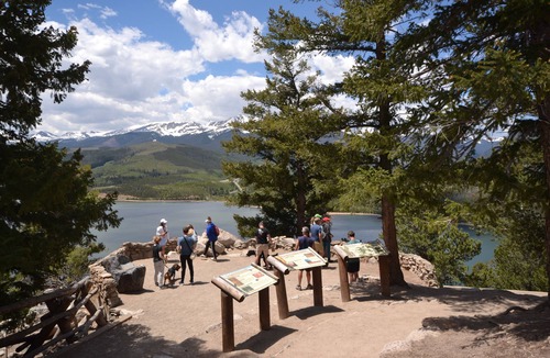 Dillon Condo | Direct Lake Views, Modern Condo on Lake Dillon, Minutes to Keystone, On Bus Route