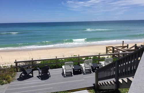 Melbourne Beach House | Direct Ocean Front Accommodation ground-level-Twin Fin