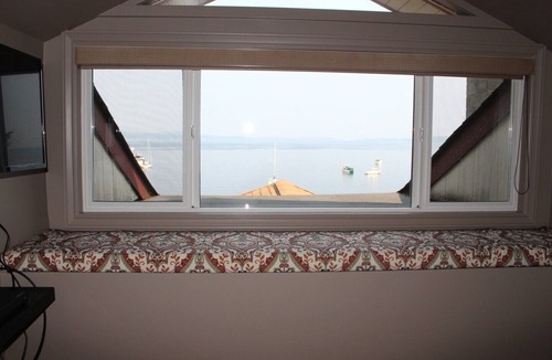 Mill Bay House | Direct Ocean Front Access/private spacious bedroom with kitchenette & lounge