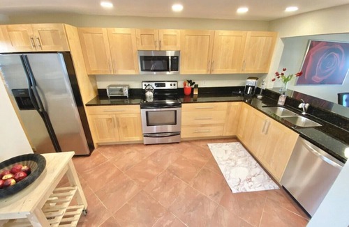 Hutchinson Island South Condo | DIRECT OCEAN FRONT ON BEACH! Amazing views throughout! Mthly Discount! 2br/2ba