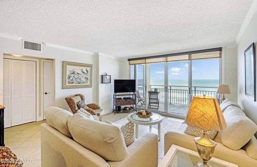 East Wind South Condo | Direct ocean front 2-bedroom condo in Ponce Inlet