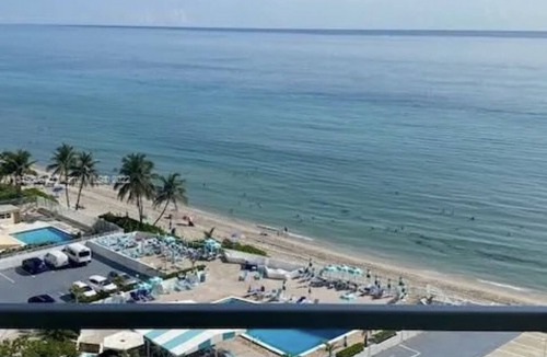Hallandale Beach Condo | Direct Ocean views . Fully furnished 2 bedroom Condo in Hallandalle beach