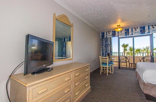 Myrtle Beach House | Direct Oceanfront Suite - Ocean Reef 201 Sleeps 4!
