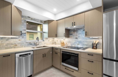 Avon By The Sea Condo | Direct Oceanfront Condo | Balcony, Heated Pool + Putting Green 🍹🏝️