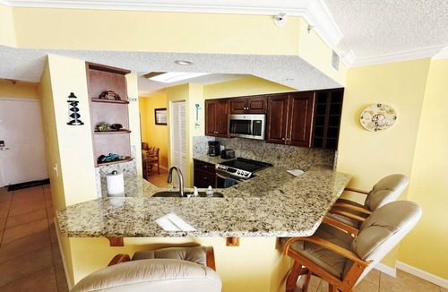 Sunny Shores Condo | Direct Oceanfront 2-bedroom condo with pool, washer & dryer in Ormond Beach