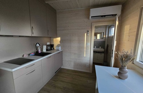 Lichterfeld-Schacksdorf Cabin | Directly on the lake/Mini vacation home/Pets welcome