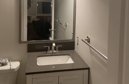 Hull Condo | Directly on the beach! Fully renovated and all amenitities