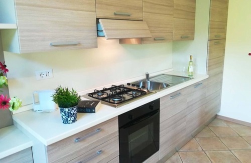 Idro Apartment | Directly on the lake on the second floor and with a garden on the first floor