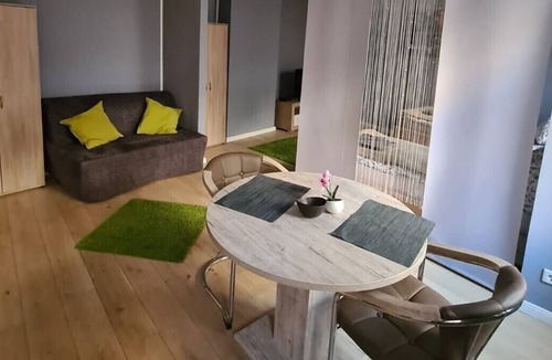 Galgenhof Apartment | Directly to the fair, central & quiet / pick-up service